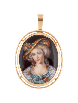 341.  Colgante oval con retrato de dama realizado en esmalte a fuego