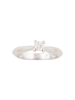 312.  Sortija solitario con brillante engastado con cuatro garras