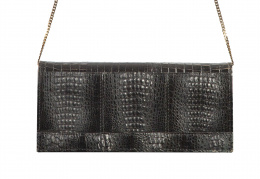 463.  Bolso de piel de cocodrilo pequeño tipo clutch con cadena