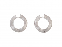 307.  Pendientes criolla VASARI ondulados con tres brillantes en el frente 