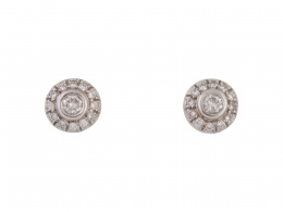132.  Pendientes rosetón de brillantes