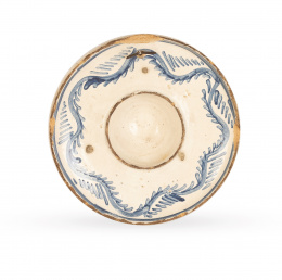 555.  Soporte para vela de cerámica esmaltada en azul de cobalto.S. XVIII.