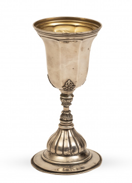 985.  Copa de plata Jorge V con interior vermeille. Con marcas.Inglaterra, Londres, 1924