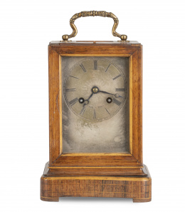 1185.  Laine A Paris.Reloj de viaje con caja de madera de palosanto y marquetería.Francia, h. 1810.