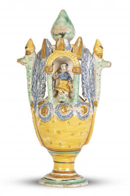 1356.  Jarra burladera de cerámica esmaltadaDeruta, Italia, S. XVIII.