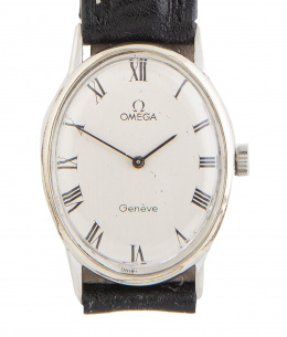 428.  Reloj OMEGA de caja oval , años 70
