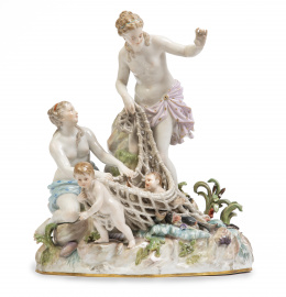 1193.  Grupo escultórico de porcelana esmaltada, representando la captura de los tritones, según modelo de J.J. Kändler.Meissen, (1818-1860).
