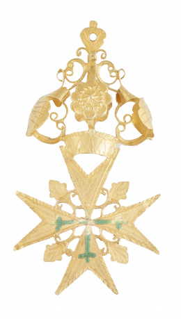 14.  Colgante de Cruz de Malta Coronada S. XVIII-XIX