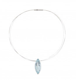 285.  Colgante con aguamarina talla marquisse de 26,5 ct 