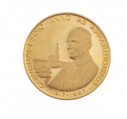 369.  Medalla conmemorativa del quinquagésimo año de la aparición de la Virgen de Fátima. 1917-1967