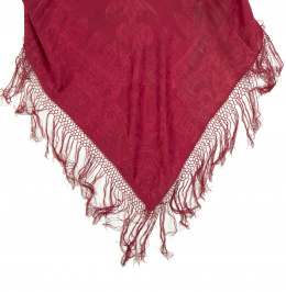 582.  Mantoncillo de "Manila" en fucsia.pp. del S. XX.