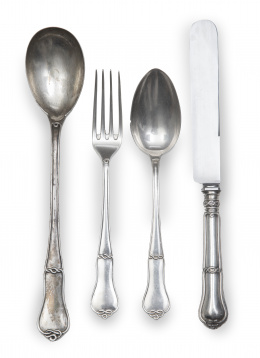 532.  Cubertería de plata decorada con "nudo marinero", ley 925.Durán, S. XX.