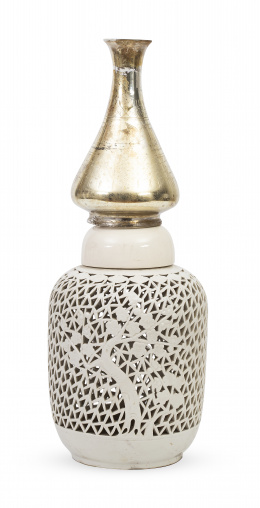 737.  Lámpara de cerámica con remate de cristal azogado decorado con aves y retícula.