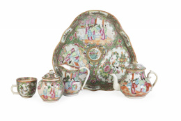 474.  Juego de té cantonés de porcelana esmaltada de familia rosa.China, segunda mitad del S. XIX.