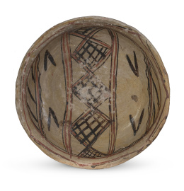 1275.  Cuenco de barro cocido y pintado con motivos geométricos.Marruecos, S. XVIII - XIX.