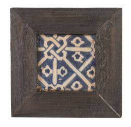 1075.  Azulejo de cerámica esmaltada en azul y blanco.Valencia, 1467-1500.