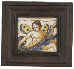 1400.  Azulejo de cerámica esmaltada con "putti".Triana, S. XVIII.