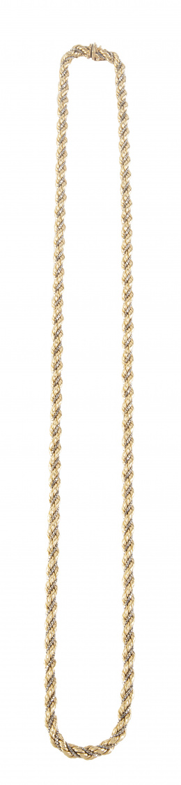 197.  Collar de cordón grueso rizado en oro amarillo combinado con cadena de eslabón cúbico de oro blanco