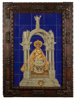 526.  La Virgen de la Consolación.Panel de treinta azulejos de cerámica esmaltada.Firmado Antonio Kierman Flores* (Sevilla 1902-1976).Fábrica de Cerámica Santa Ana, Sevilla, década de 1940.