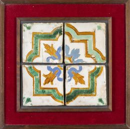 578.  Panel de cuatro azulejos de cerámica de arista esmaltada en verde, melado y azul.Triana, S. XVI.