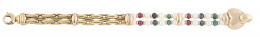 203.  Pulsera asimétrica, con banda de eslabones de oro combinada con dos hilos de perlas, y esferas facetadas de esmeraldas, zafiros y rubíes