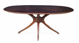 1303.  Mesa oval de comedor "mid-century" de madera. Siguiendo diseño de Vittorio Sassi (1893-1973), años 50 - 60.