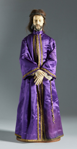 530.  Imagen de vestir con cabeza y manos de marfil tallado y policromado.“Jesús Nazareno”Escuela hispano filipina, S. XVIII - XIX..