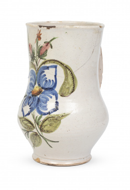 1200.  Jarra de cerámica esmaltada con ramillete de flores.Valencia, S. XIX.