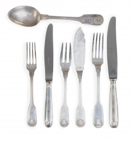 591.  Cubertería de plateado Meneses.S. XX.