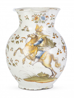 543.  Jarro de asa sogueada de cerámica esmaltada de la serie figurativa con ramilletes polícromos.Talavera, h. 1775 - 1800.