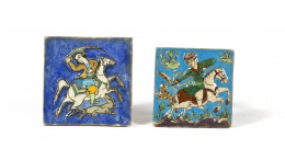 408.  Azulejo Iznik, terracota cocida y esmaltada. Caballero con arco.Imperio Otomano(Turquía), Iznik (Nicea), S. XIX .
