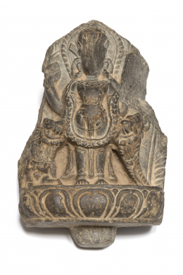1039.  Escultura en piedra.Nepal, probablemente S. XVI.