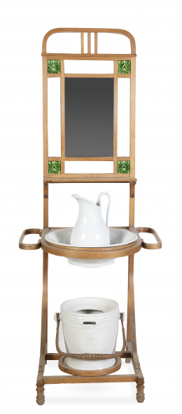 1319.  Lavabo Art-decó de madera con espejo y placas de cerámica esmaltadas de verde.h. 1930