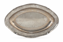 1312.  Fuente oval de plata. Con marcas.Antonio Forcada y Francisco Galván, Virreinato de Nueva España, h. 1800.