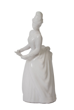578.  Dama.
Escultura de cerámica esmaltada en blanco.
Antoni S