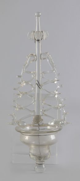 633.  Benditera de vidrio transparente.Cataluña o Mallorca, S. XVIII.