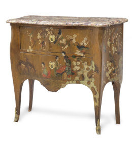 1201.  Comoda lacada de estilo Luis XV, decorada con personajes y hojas de almendro.Francia, segunda mitad del S. XIX.