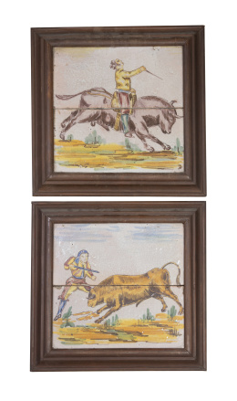 654.  Pareja de azulejos de cerámica esmaltada con escenas taurinas.España, S. XIX.