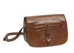 345.  Bolso LOEWE, h. 1960-1965 en piel de cocodrilo