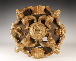 1042.  Rosetón plateresco Carlos V en madera tallada, policromada y dorada en la manera de Felipe Vigarny.Burgos, h.1525..