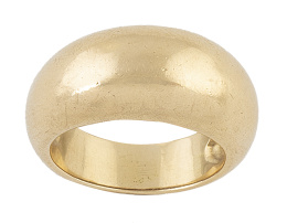 255.  Sortija de aro bombée en oro amarillo