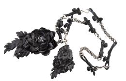 343.  Cinturón BOTTEGA VENETA edición limitada, con diseño de gra