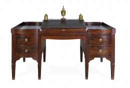 1338.  "Partner´s desk" de madera de caoba. 
Menorca, h. 1800.
