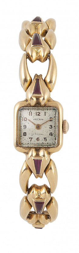 450.  Reloj de pulsera chevalier VULCAIN años 40 en oro amarillo 
