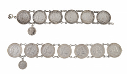 103.  Collar formado por trece monedas de un Florín Reina Juliana