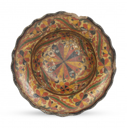 1417.  Cuenco de cerámica pintada con flores, en negro, amarillo y rojo.México, S. XVIII