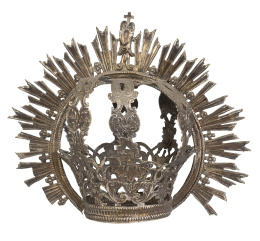 1171.  Corona de Virgen de plata repujada.Castilla, ff. del S. XVII - pp. del S. XVIII.