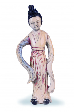 1157.  Figura de “Dama” en marfil tallado con restos de policromía. Época Tang, h. 1900