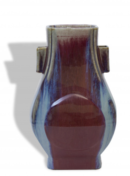 1140.  Jarrón Fanghu de porcelana con esmalte flambé.China, S. XIX
