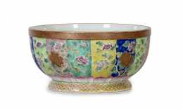 1080.  Gran bowl Compañía de Indias.Trabajo chino para la exportación, S. XIX